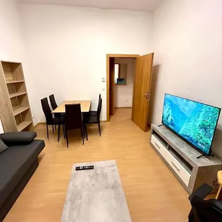 Stadtpark Aelteste Kirche Apartment